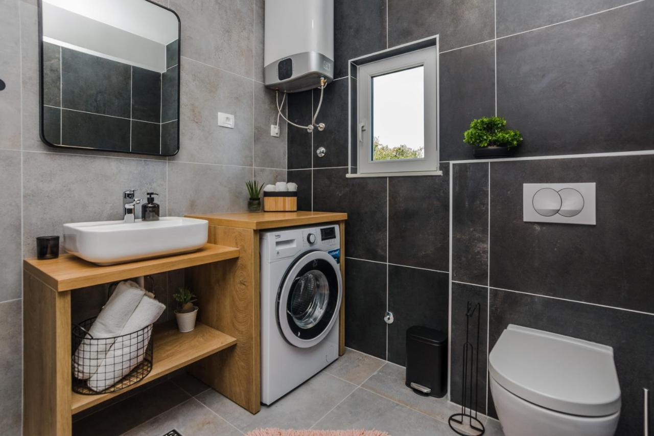 Apartment Redibo Privlaka  Luaran gambar